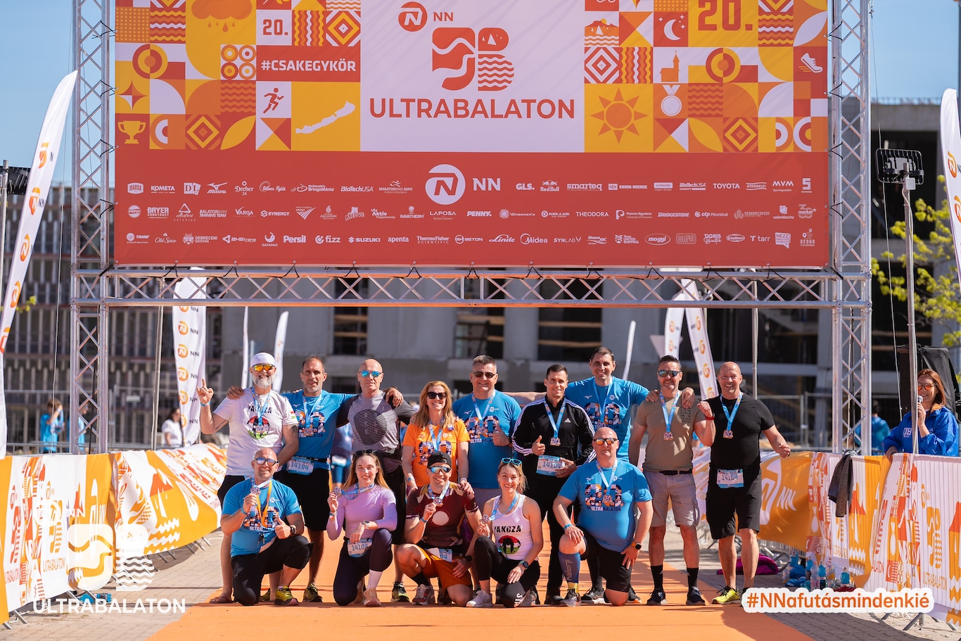 NN Ultrabalaton 2026 rajtkép.